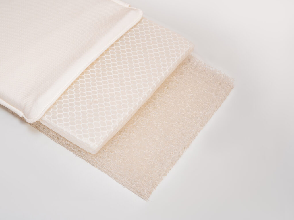 10-4D-Mesh-Breathable-Mataterial-Cradle-Cot