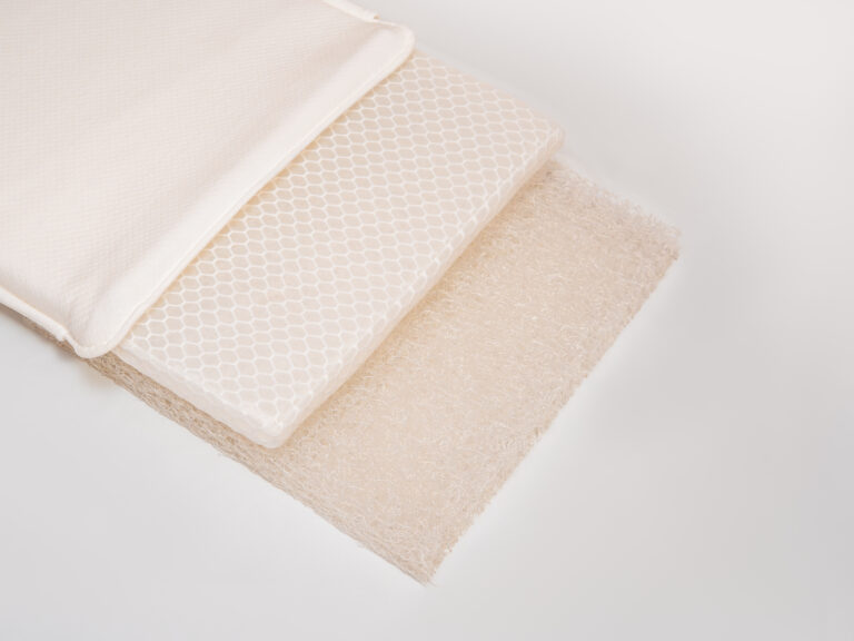 10-4D-Mesh-Breathable-Mataterial-Cradle-Cot