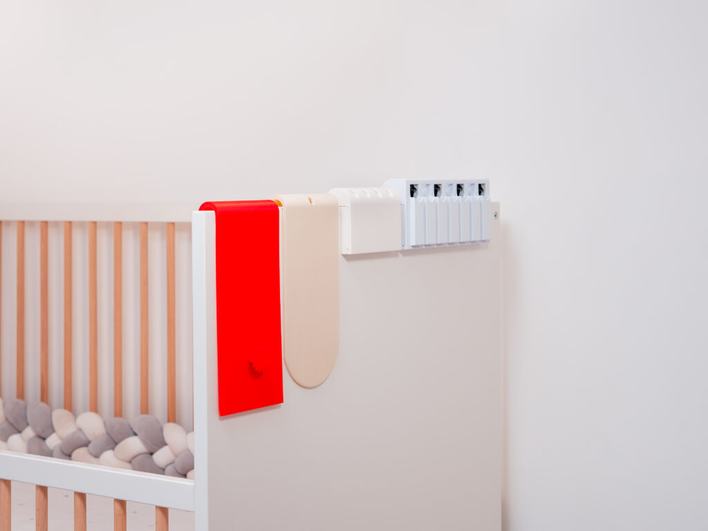 9-Cradle-Cot-Attachment-Secure-Strap-Mechanism-Evolution-Front-Rear